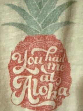 Pacific Creations SKU278 Women’s Large Yellow Aloha Hilo Hawaii Pineapple